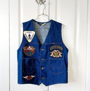 Vintage Wrangler Denim Vest with Harley Davidson/Motorcycle Patches size‎ Large